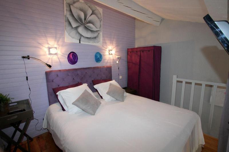Auberge Des Pins Tourrettes Bagian luar foto