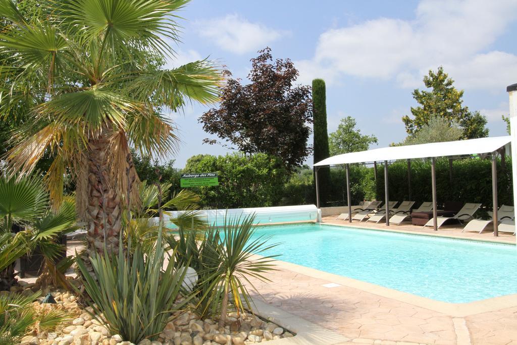 Auberge Des Pins Tourrettes Bagian luar foto
