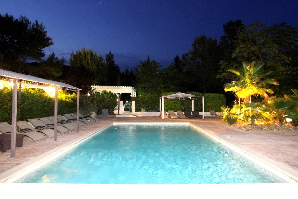 Auberge Des Pins Tourrettes Bagian luar foto