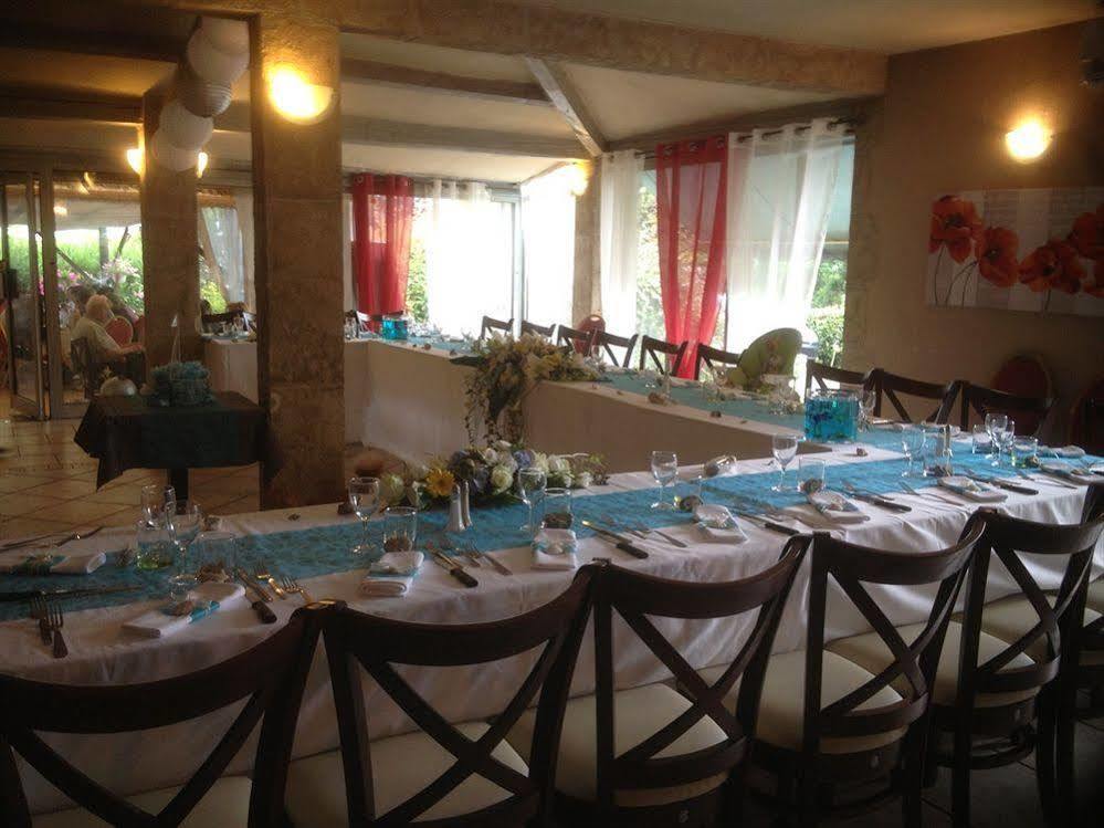 Auberge Des Pins Tourrettes Bagian luar foto